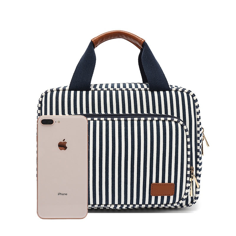 Handheld toiletry bag