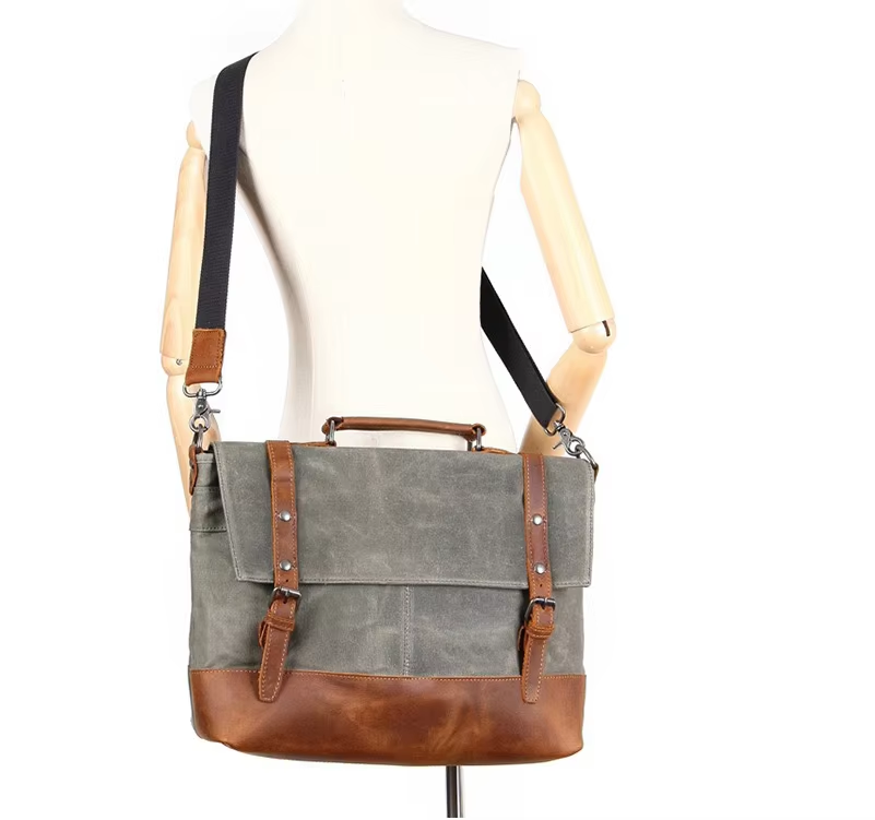 Camera messenger bag